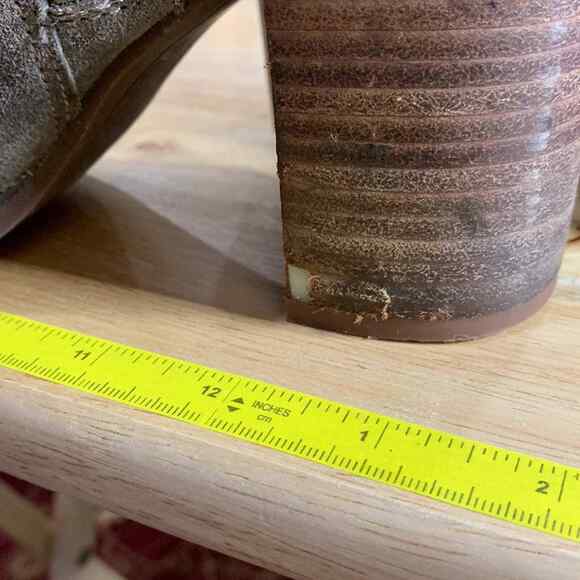 Franco Sarto shoes ankle booties and medium taupe lace up side zipper size 7.5 - Picture 8 of 8